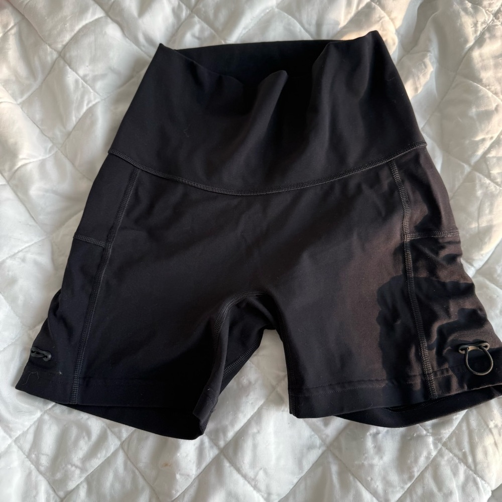 GYMSHARK Black High-Waisted Shorts